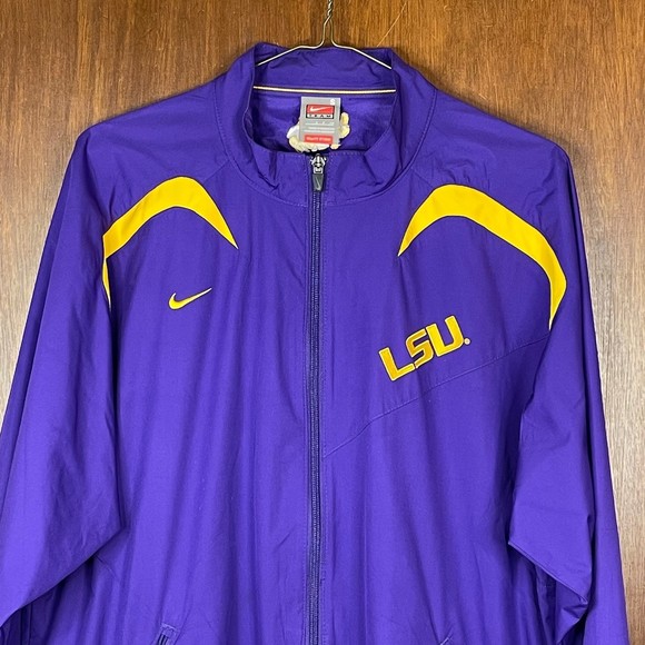Nike Team Apparel Louisiana State University Tigers Lightweight Men’s Jacket - Picture 2 of 8